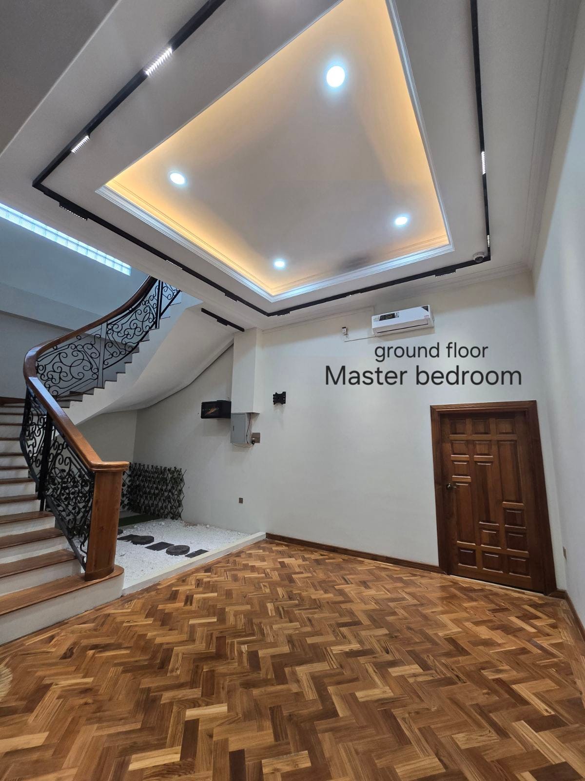 IMG-f2e9311f1492c507c6f1a803f989690c-V